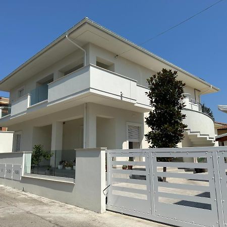 Pagliare White B&B מראה חיצוני תמונה